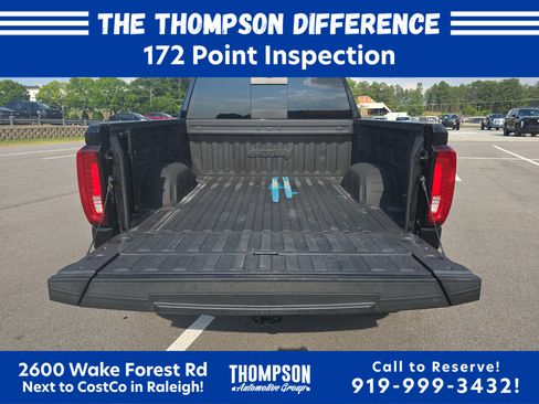 Used 2023 GMC Sierra 1500 AT4 w/ AT4 Premium Package AWD/4WD image 13