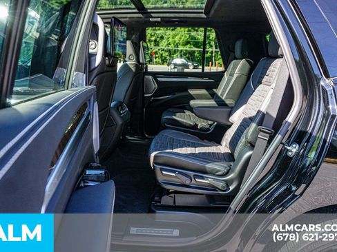 Used 2026 Cadillac Escalade Platinum Sport w/ LPO, ONYX Package AWD/4WD image 23