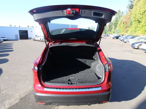 Used 2022 Nissan Rogue Sport SV w/ Technology Package image 29