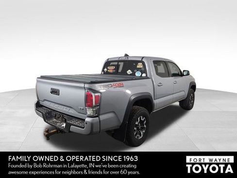 Used 2021 Toyota Tacoma TRD Off-Road w/ TRD Premium Off Road Package image 7