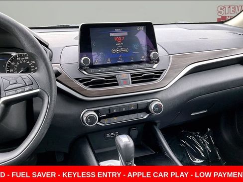 Used 2024 Nissan Altima 2.5 SV AWD/4WD image 9