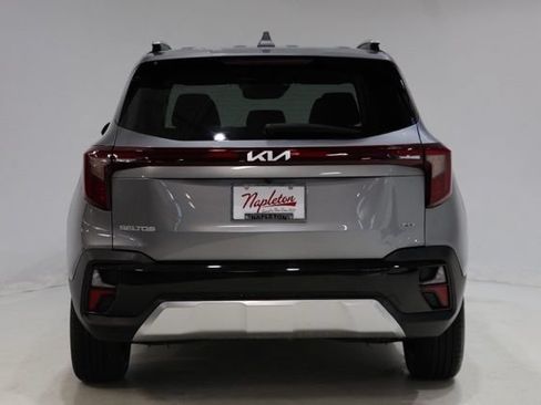 Used 2024 Kia Seltos EX AWD/4WD image 7