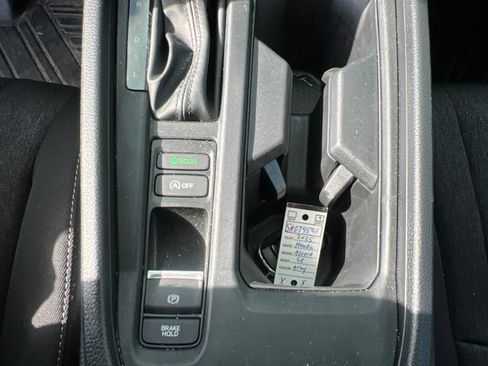 Used 2025 Honda Accord SE image 30