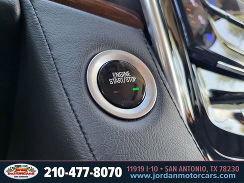 Used 2019 Cadillac Escalade ESV Premium Luxury RWD image 26