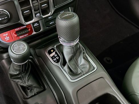 New 2026 Jeep Gladiator Mojave AWD/4WD image 23