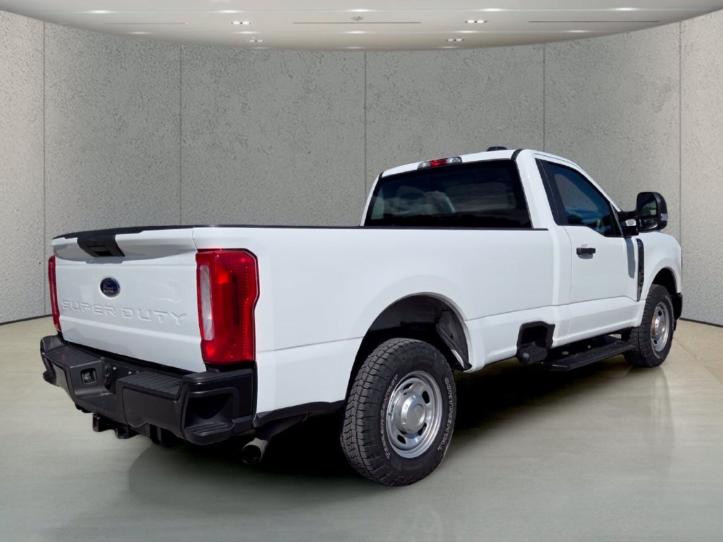 Used 2024 Ford F250 XL RWD image 7