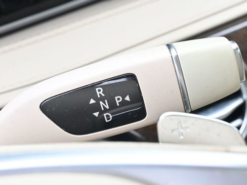 Used 2015 Mercedes-Benz S 550 Sedan image 14