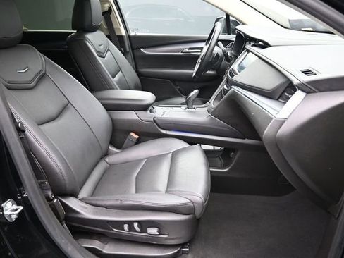 Used 2019 Cadillac XT5 Premium Luxury image 30