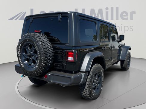 Used 2023 Jeep Wrangler Unlimited w/ 8.4" Radio Group AWD/4WD image 5