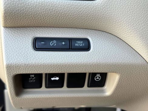 Used 2013 Nissan Altima 2.5 SL FWD image 17