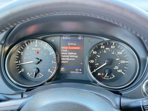 Used 2018 Nissan Rogue SV AWD/4WD image 70