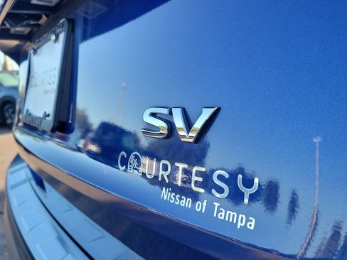 Certified 2021 Nissan Rogue SV image 9