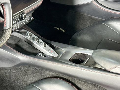Certified 2019 Ferrari Portofino RWD image 19