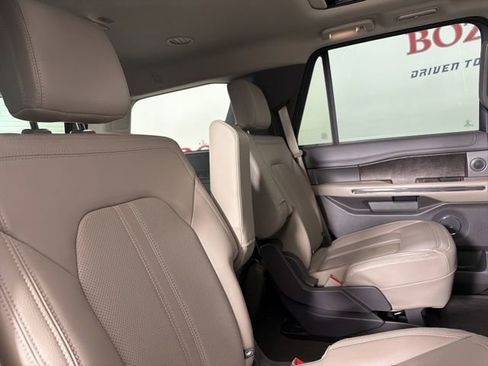 Used 2021 Ford Expedition Limited RWD image 18