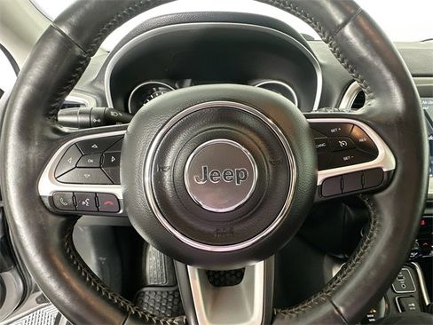 Used 2018 Jeep Compass Latitude w/ Popular Equipment Group image 21
