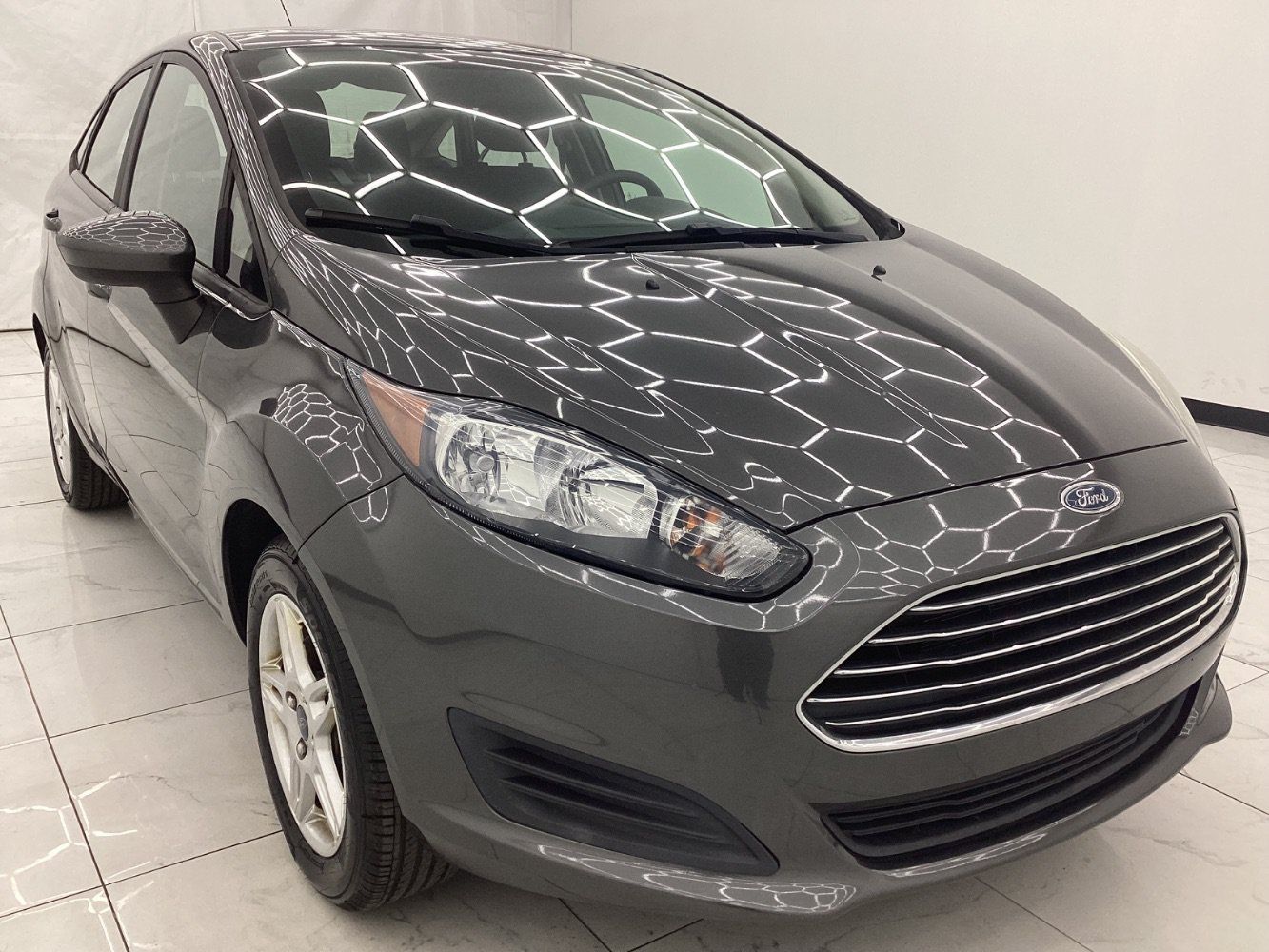 Used 2019 Ford Fiesta SE FWD image 3