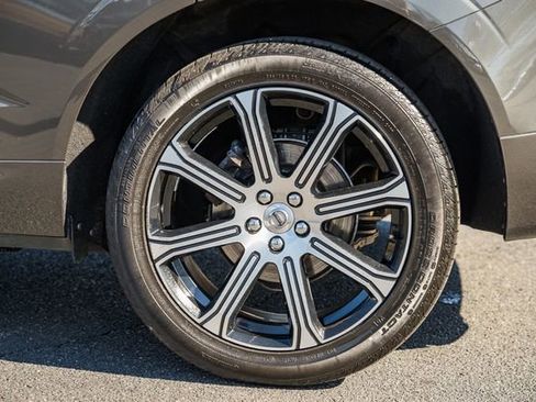 Used 2021 Volvo XC60 T5 Inscription w/ Advanced Package image 20