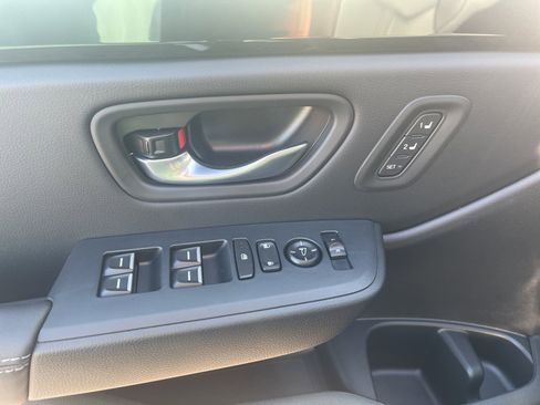 New 2025 Honda Pilot Touring image 24