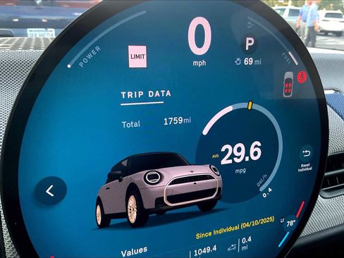 Used 2025 MINI Cooper S image 26