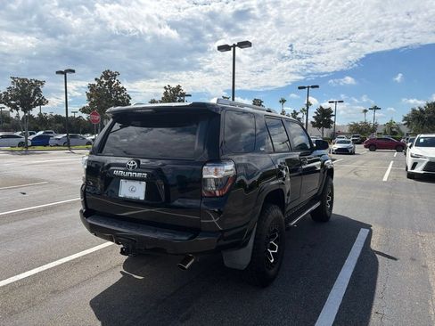 Used 2015 Toyota 4Runner SR5 RWD image 6