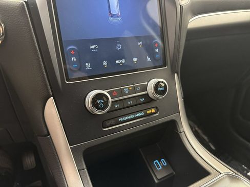 Used 2022 Ford Edge SEL w/ Convenience Package AWD/4WD image 15