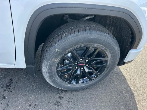 New 2026 GMC Sierra 1500 Elevation image 20