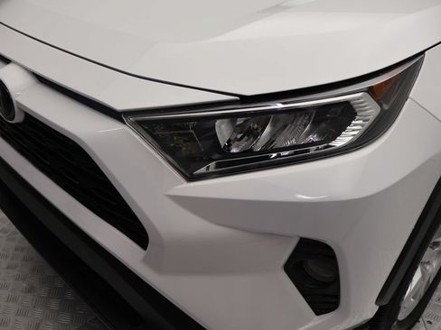 Certified 2021 Toyota RAV4 XLE FWD image 3