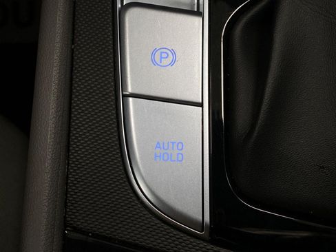 Certified 2025 Hyundai Elantra SEL FWD image 27