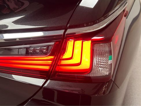 New 2025 Lexus ES 350 w/ Premium Package image 29