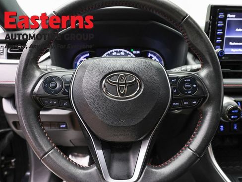 Used 2022 Toyota RAV4 SE AWD/4WD image 10