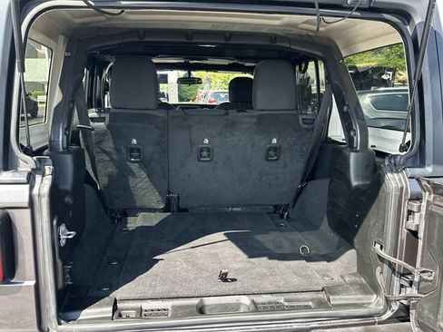 Used 2018 Jeep Wrangler Unlimited Sport S AWD/4WD image 18