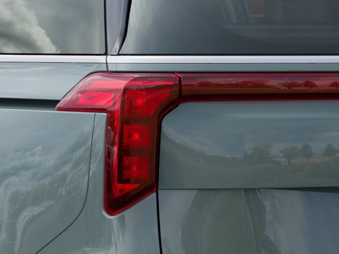 New 2027 Kia Carnival EX FWD image 11