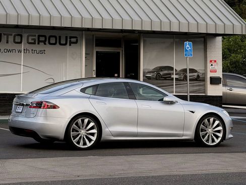 Used 2017 Tesla Model S 90D AWD/4WD image 7