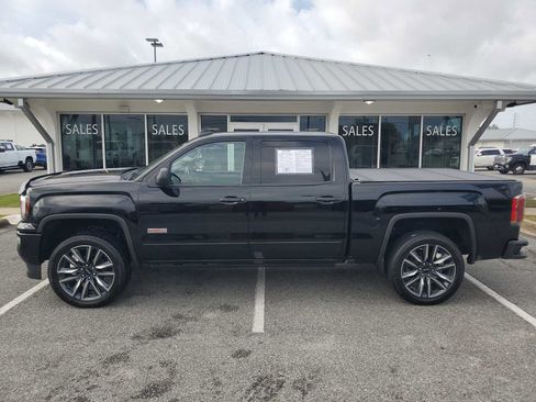 Used 2018 GMC Sierra 1500 SLT AWD/4WD image 2