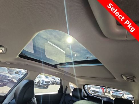 Used 2022 Genesis GV70 2.5T w/ Select Package image 28