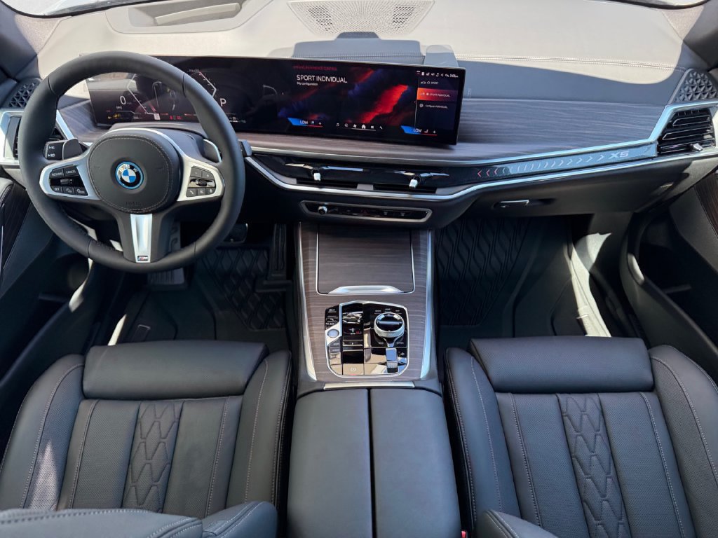 Used 2026 BMW X5 xDrive50e w/ Executive Package AWD/4WD image 19