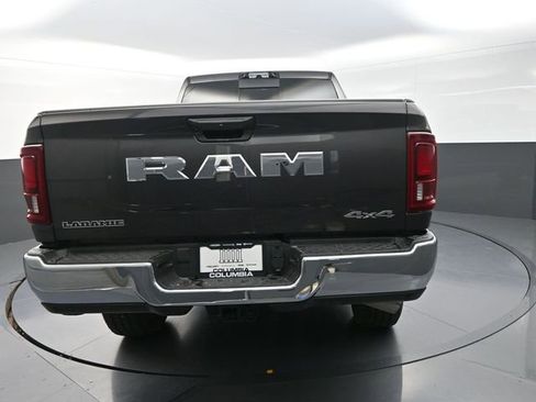 New 2026 RAM 2500 Laramie AWD/4WD image 9