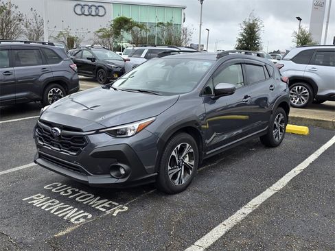 Used 2024 Subaru Crosstrek 2.0i Premium image 4