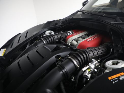 Certified 2024 Ferrari Purosangue AWD/4WD image 37