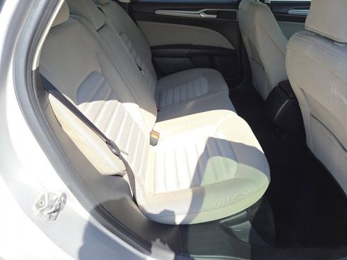 Used 2017 Ford Fusion S FWD image 17