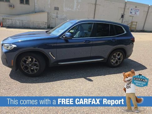 Used 2022 BMW X3 xDrive30i w/ Convenience Package AWD/4WD image 2