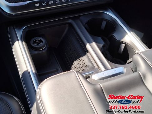 New 2025 Ford Expedition Max Platinum w/ Stealth Performance Package image 10