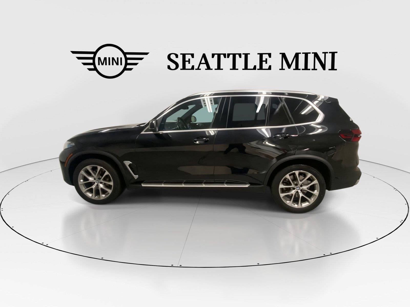Used 2025 BMW X5 xDrive40i w/ Climate Comfort Package AWD/4WD image 7