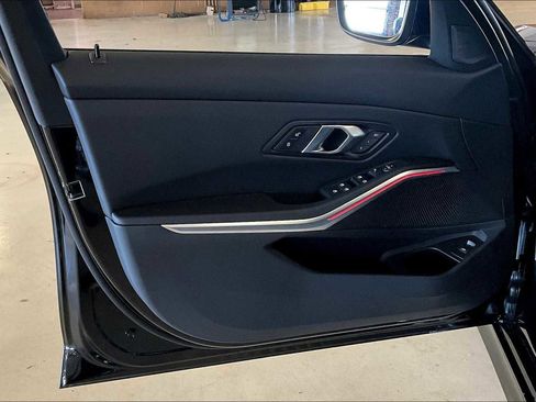 Used 2025 BMW 330i 330i w/ Convenience Package image 10