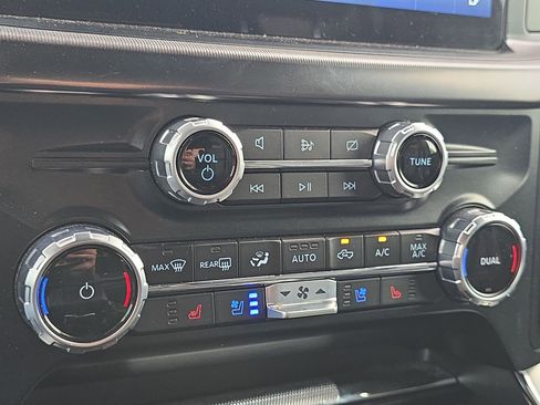 Used 2023 Ford F150 Platinum w/ Equipment Group 701A High image 19