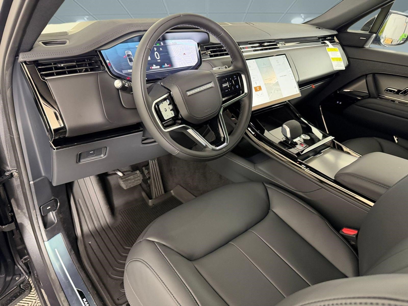 New 2026 Land Rover Range Rover Sport SE AWD/4WD image 4
