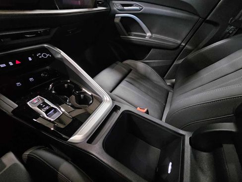 New 2025 Audi Q5 Prestige image 35