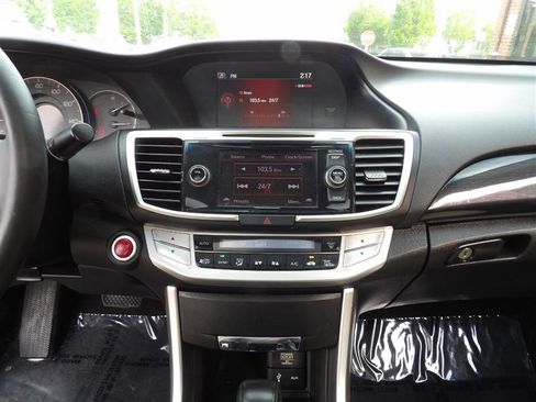Used 2014 Honda Accord EX-L image 19