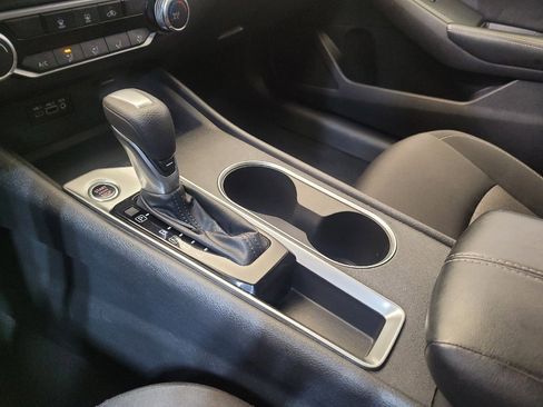 Used 2022 Nissan Altima 2.5 SV image 26