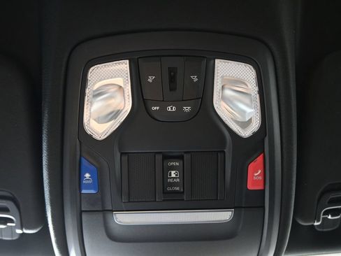 Used 2021 RAM 1500 Big Horn AWD/4WD image 33